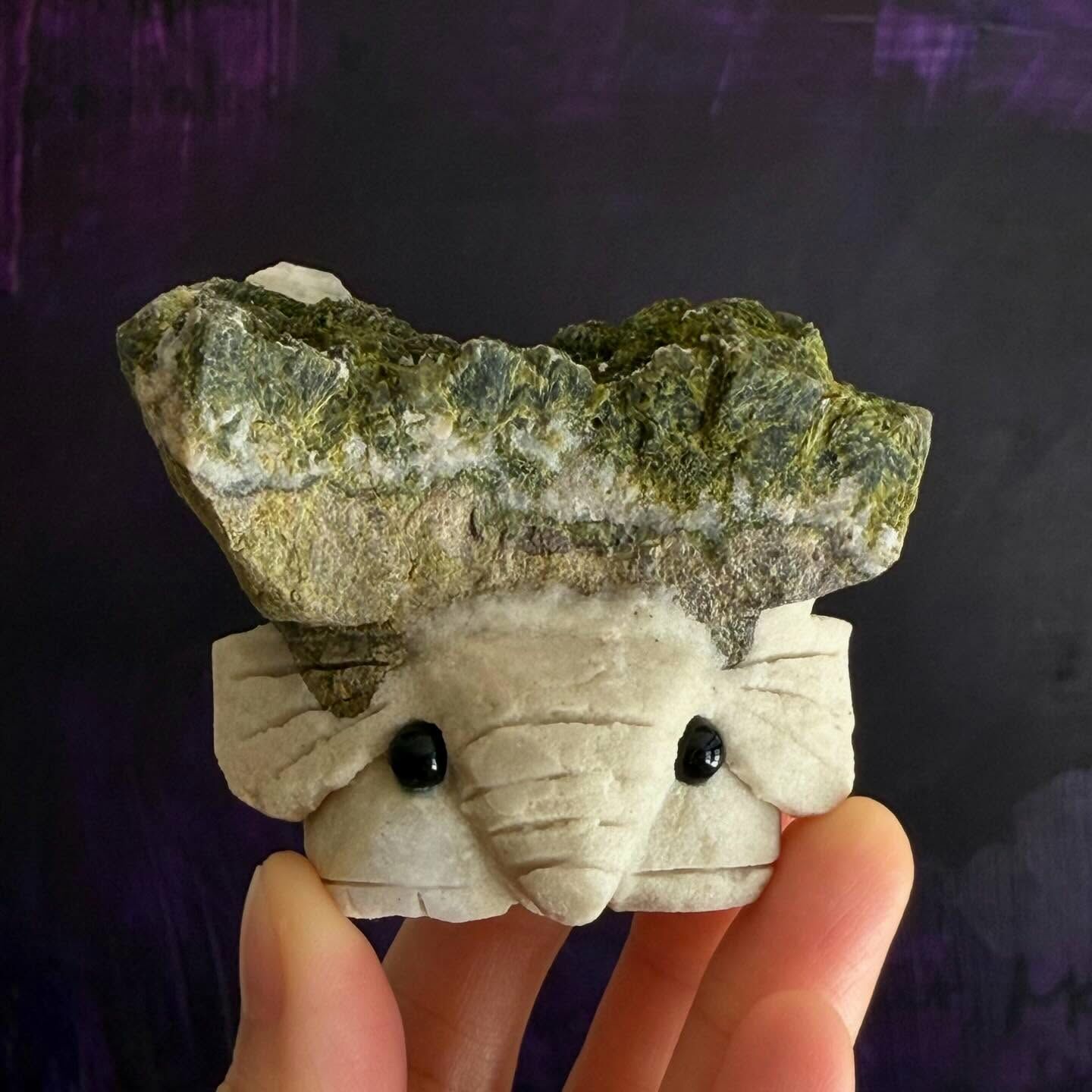 [原石] 綠簾石 大象擺件