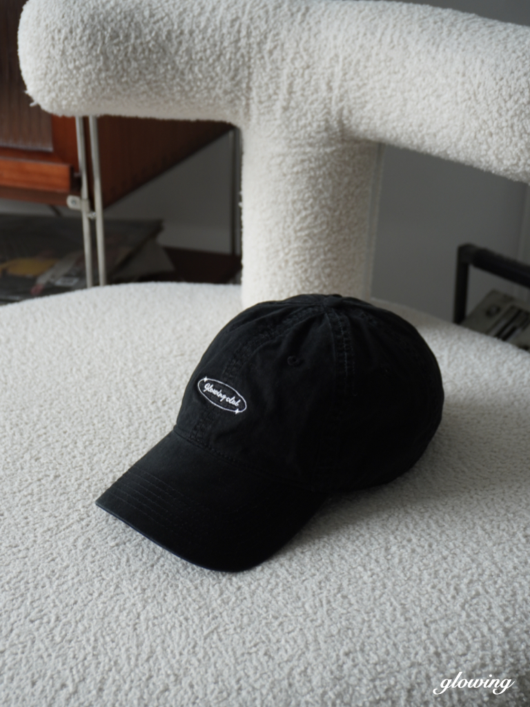 𝐆𝐋𝐎𝐖𝐈𝐍𝐆 / Girls Club Cap (Black)