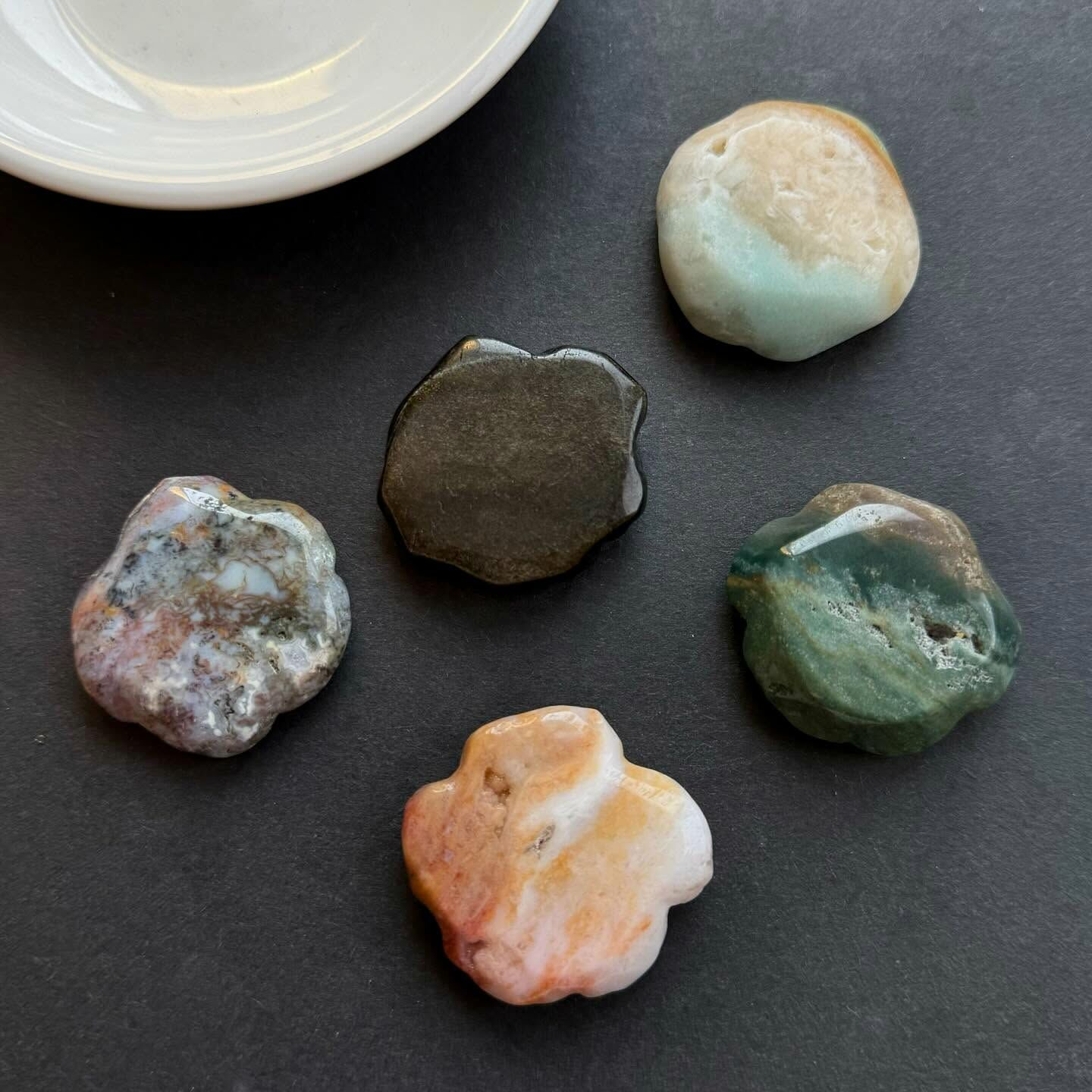 [原石] 水晶玫瑰花 海洋碧玉、金曜石、加勒比方解石、瑪瑙、水草碧玉