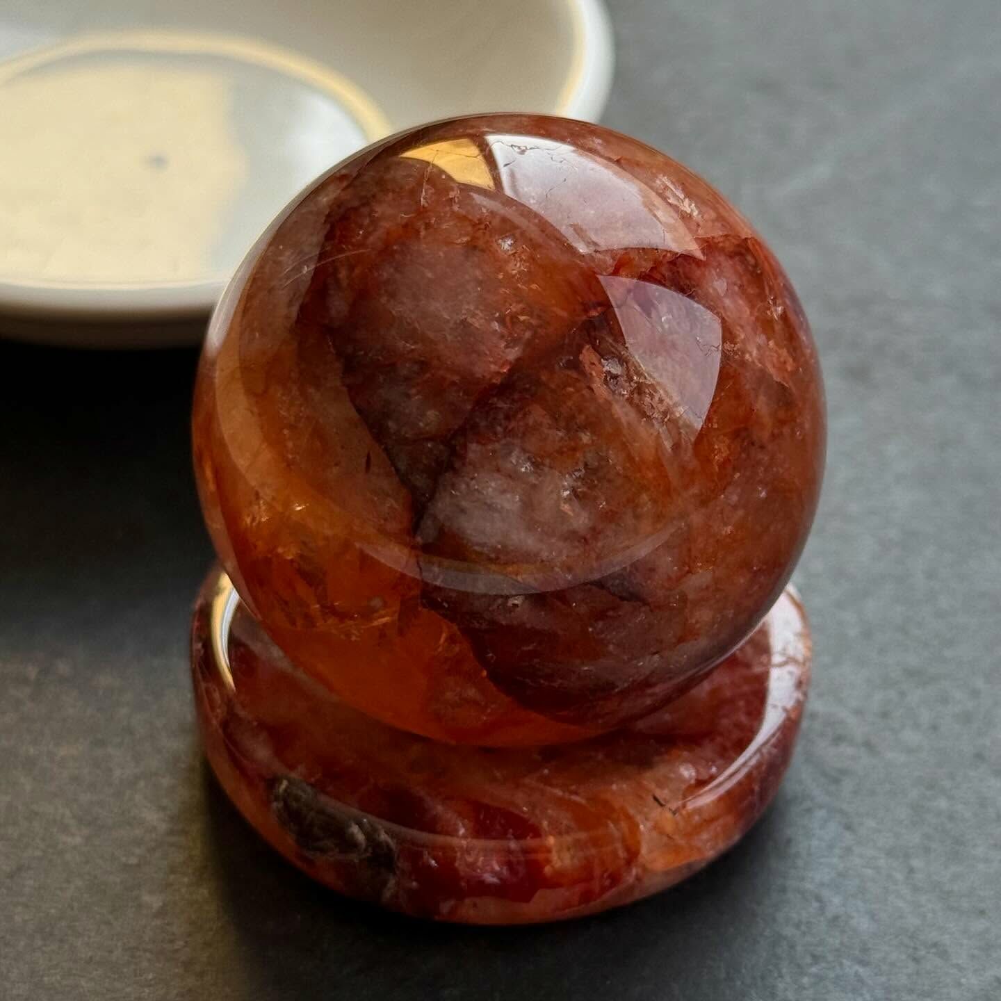 [原石] 紅膠花 水晶球