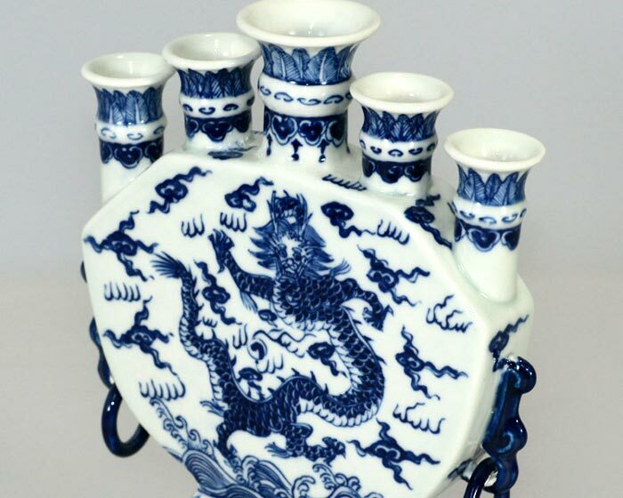 鹿港窯-青花手工彩繪 五福龍騰青花瓷五孔花瓶 開運居家擺件