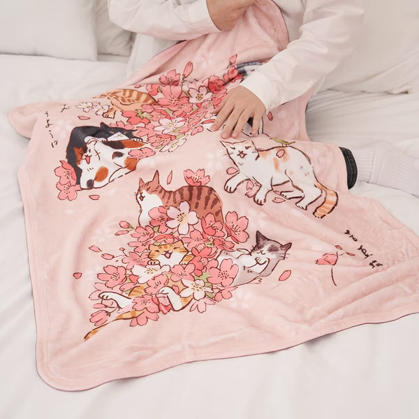 【現貨8折】台灣吉豆貓｜祈福九貓空調保暖毯 (櫻花與貓)