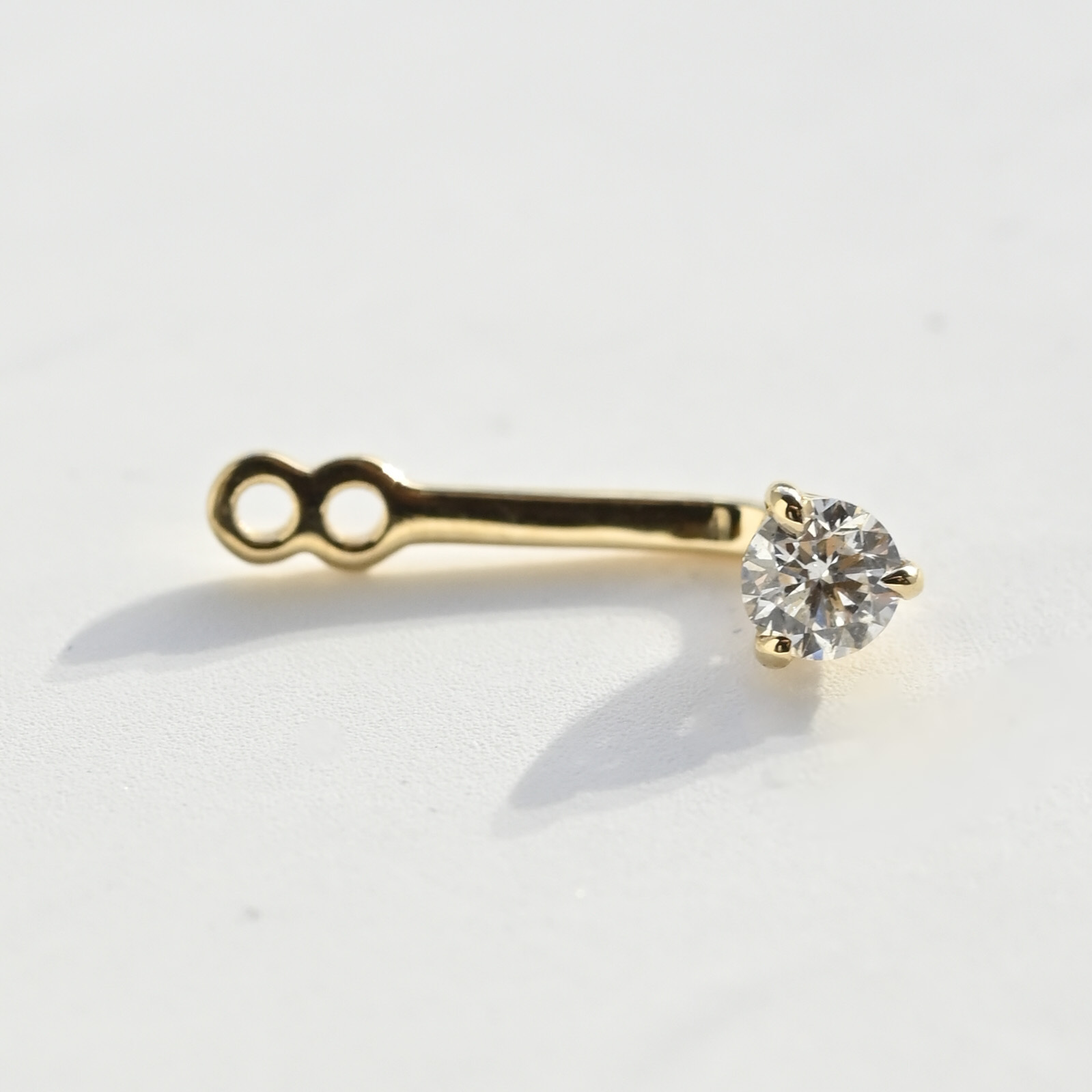 18K Three Prong 0.10ct Single Diamond Earring Jacket (Two Hole Long Version)