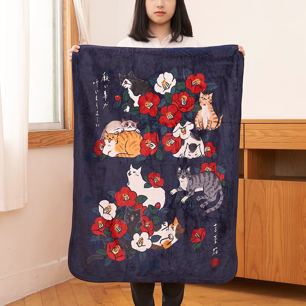 台灣吉豆貓｜祈福九貓空調毯 (椿花與貓)