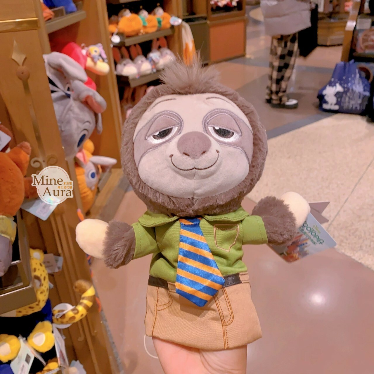 快俠 Flash 樹獺 公務員 絨毛 手偶 娃娃 玩偶 動物方城市 Zootopia -上海迪士尼樂園