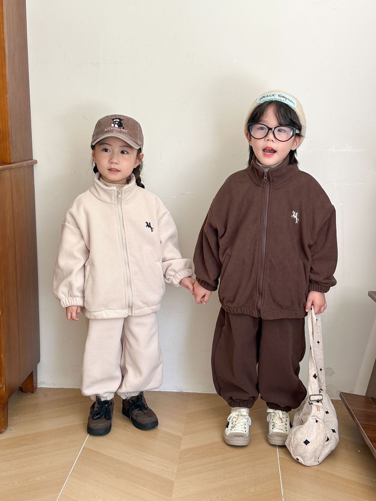 四色保暖絨粒感套裝