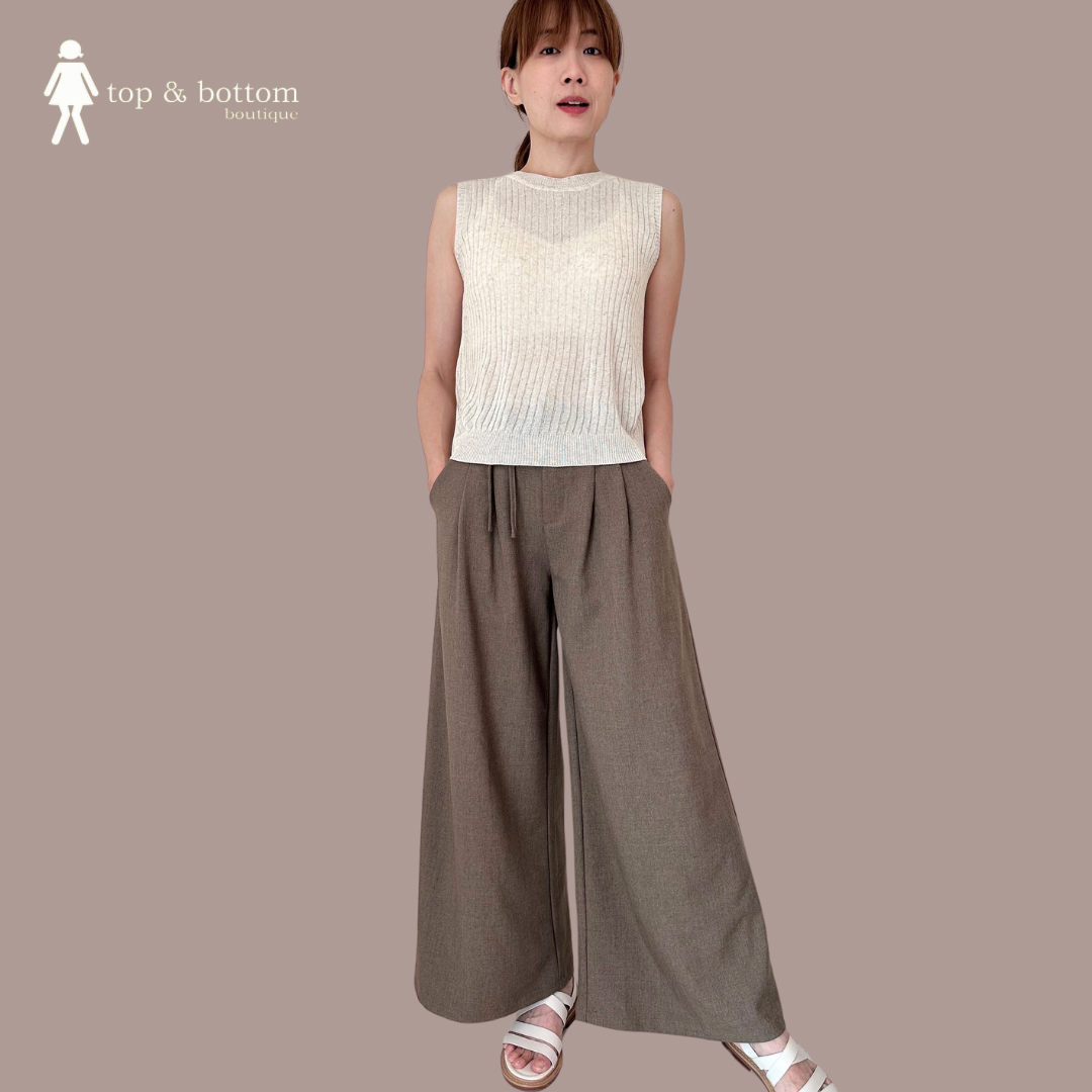 SLEEVELESS KNIT BLOUSE