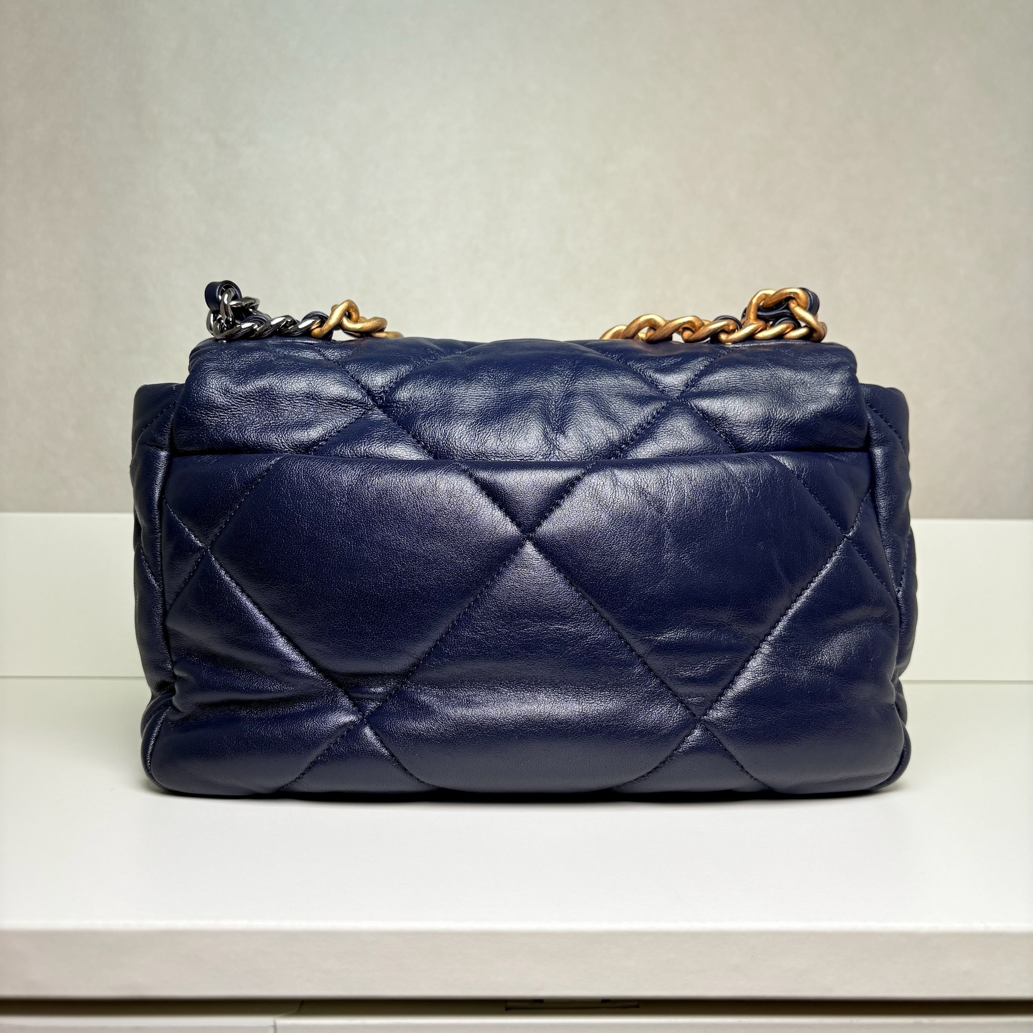 Chanel 19 Small Bag - Navy / Ghw&Shw