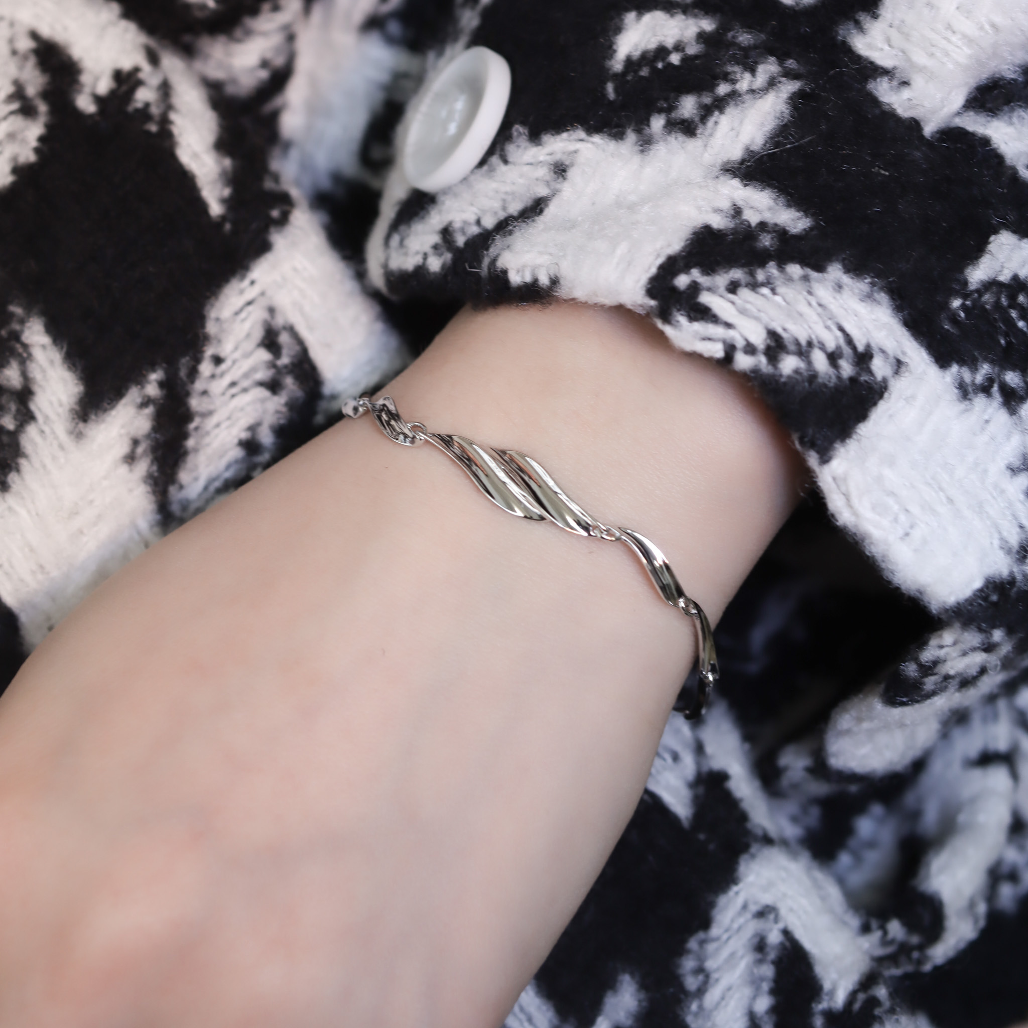 | 925純銀・白金 | 歲月銀河軟手鐲 | BR1213 |