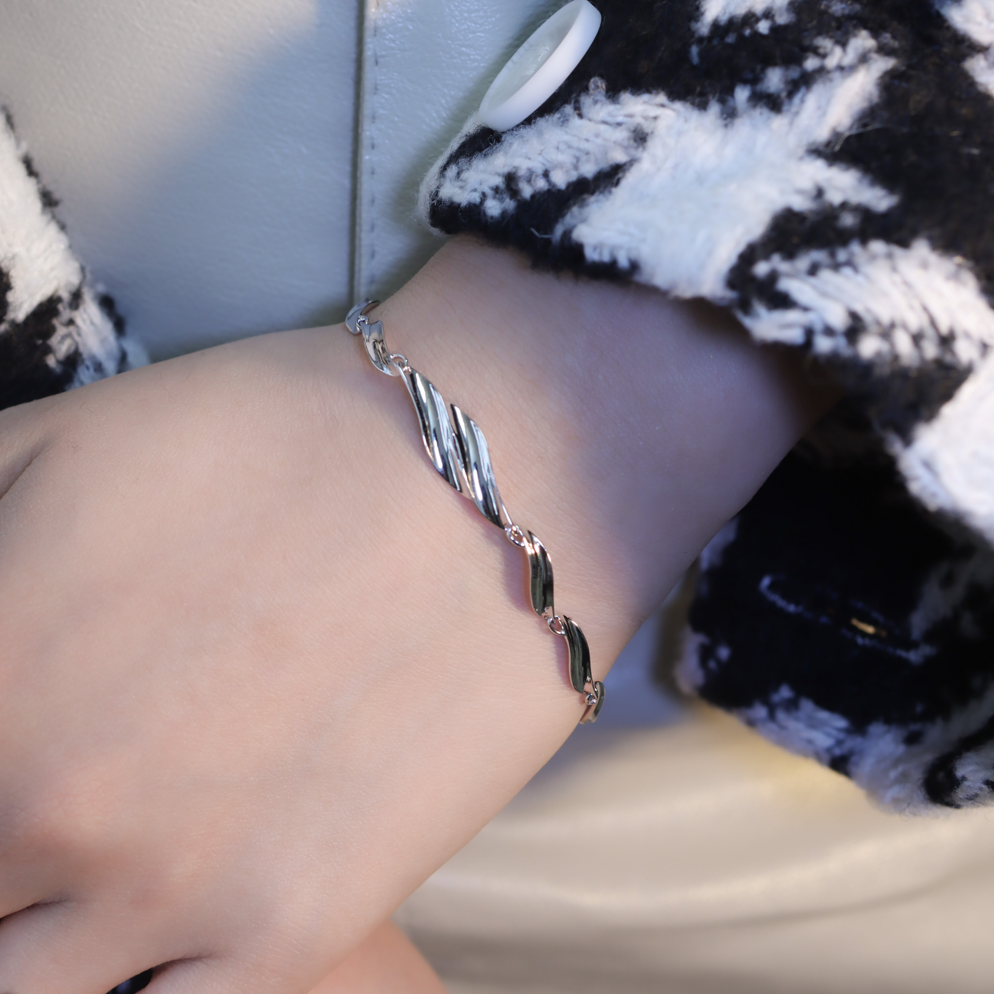 | 925純銀・白金 | 歲月銀河軟手鐲 | BR1213 |