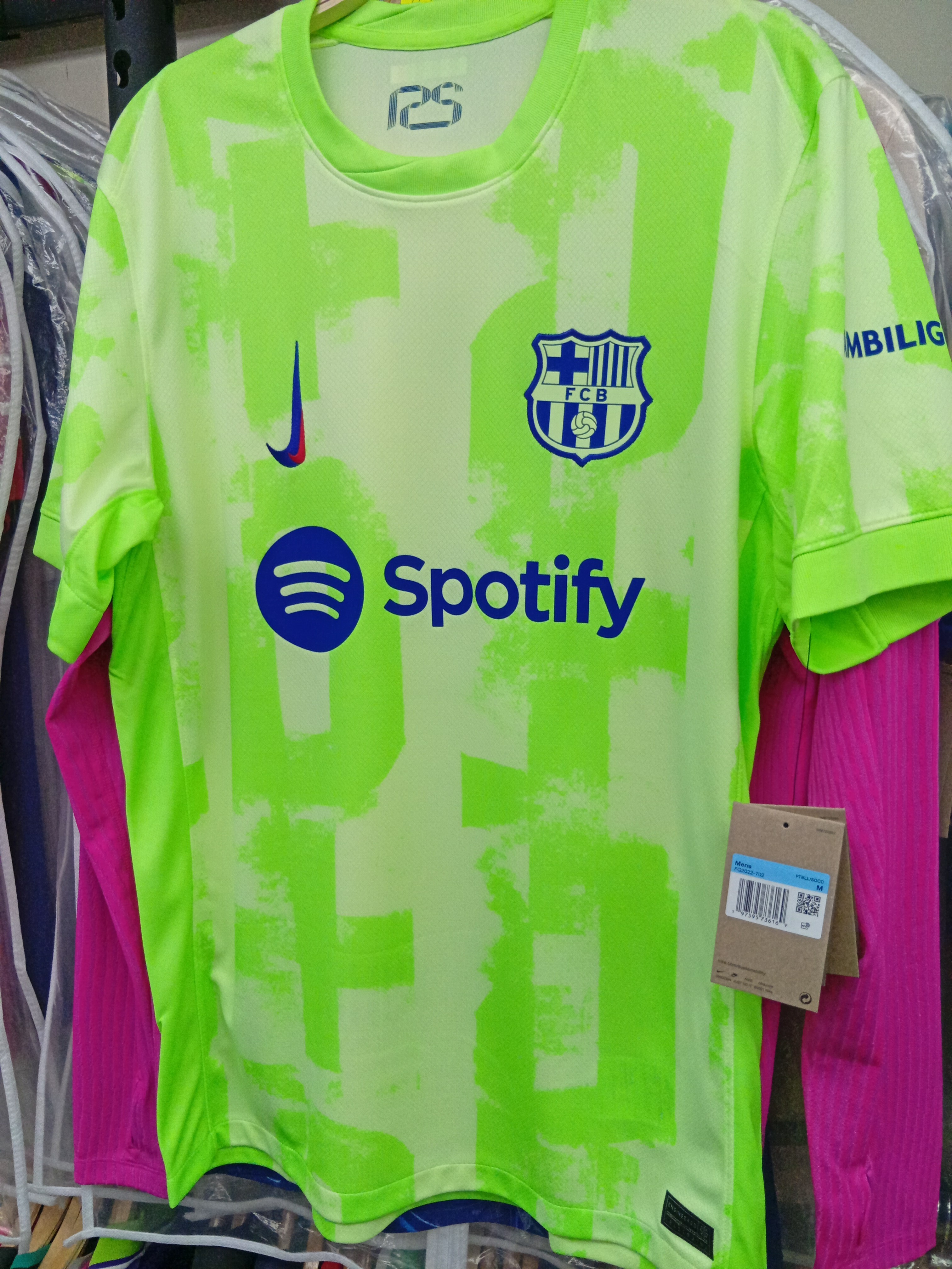 24-25巴塞隆拿二客耶馬球迷版球衣