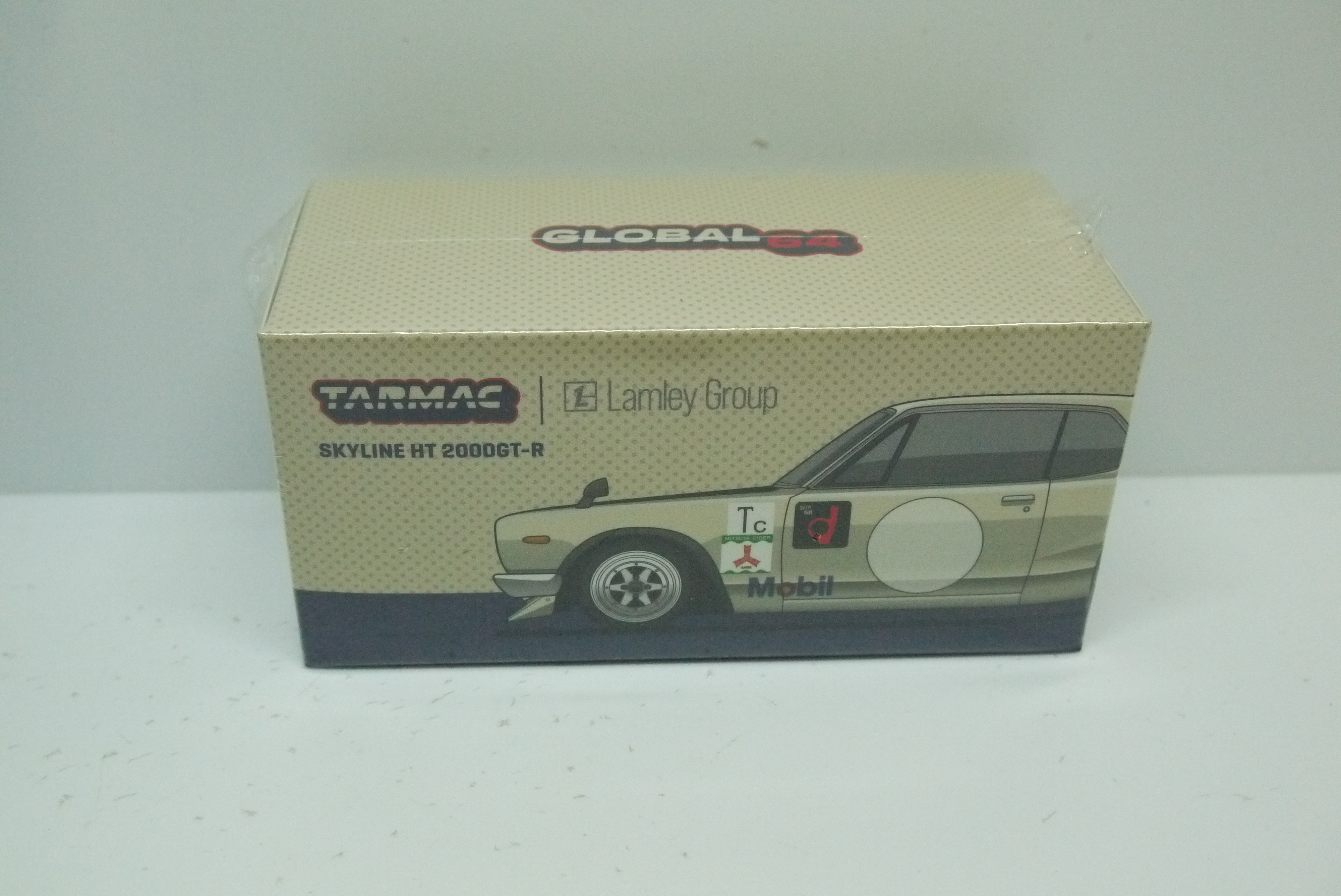 TARMAC NISSAN SKYLINE HT 2000GT-R WHITE