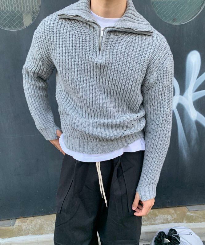 淨色反領半拉鍊暗直紋長袖針織衫 EARN-041T