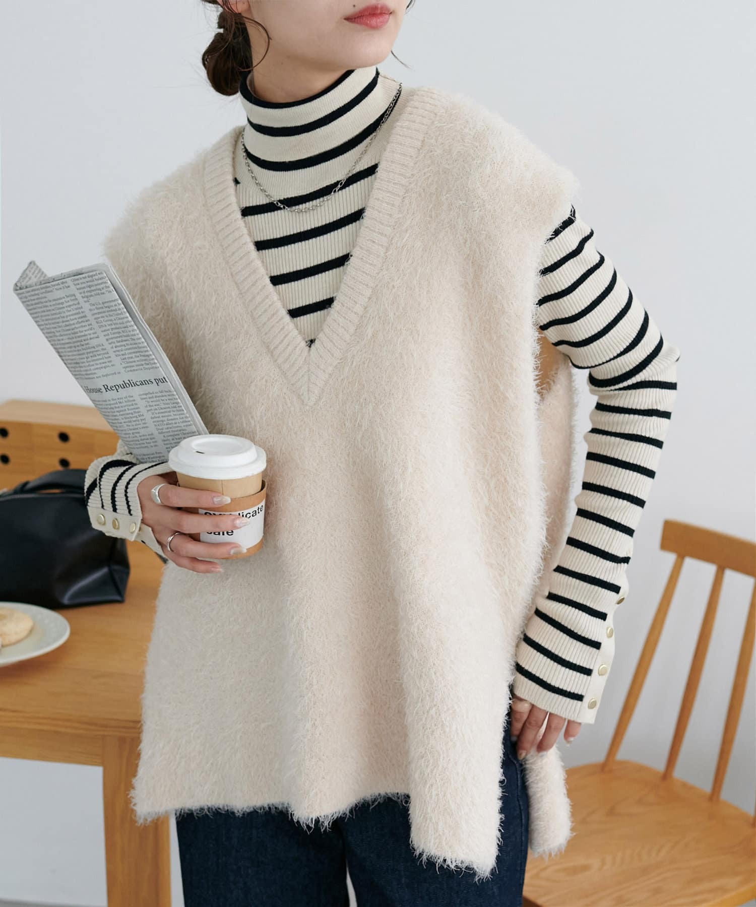 DISCOAT(ディスコート)  《大人気リバイバル》フェザーヤーンベスト/ロング丈【WEB限定】米白（DCZ10A2105A0009）