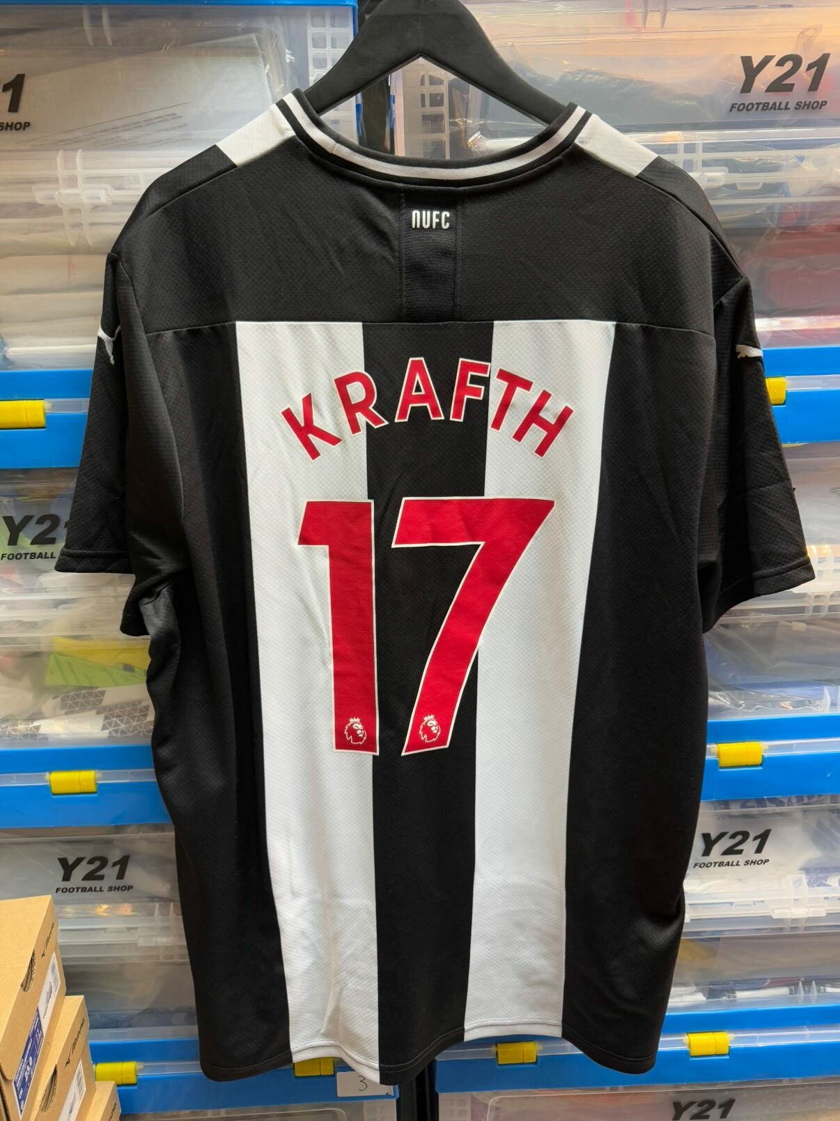 2019 - 2020 紐卡素 主場球迷版 #17 KRAFTH  (USED , 9/10)