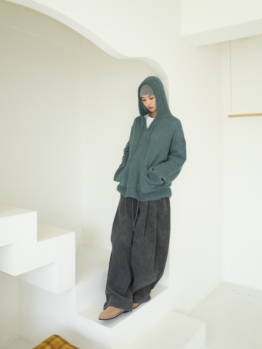 (UNISEX) washed corduroy balloon pants in CHARCOAL