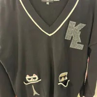 [S] KARL LAGERFELD WHIMSY VARSITY SWEATER WITH POCKETS,BLACK, L4ZSS738-BLK [FINAL SALE] (SKL1153)