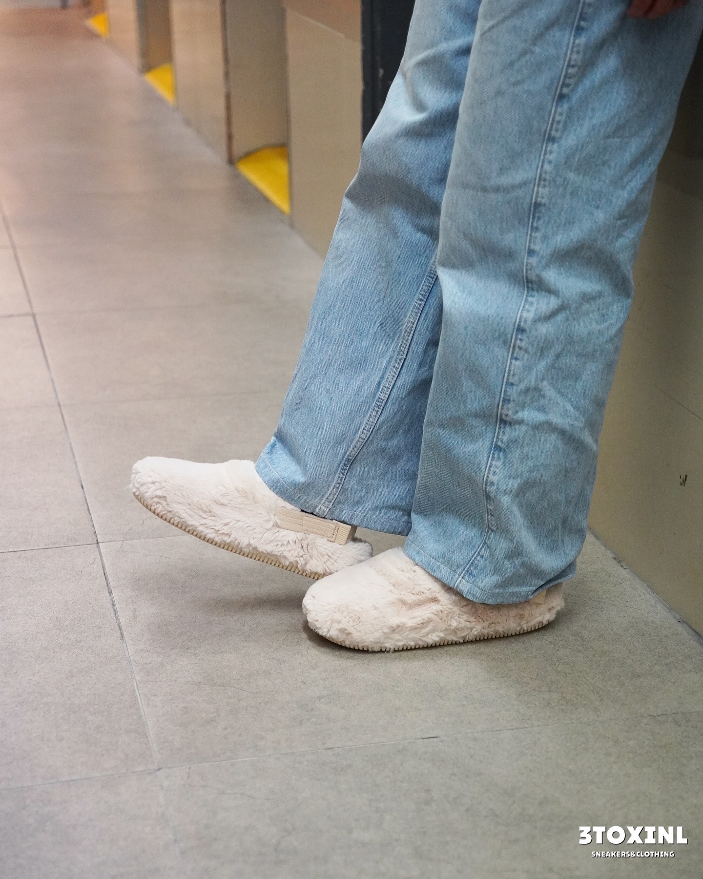 (預訂) Nike Calm Mule 毛毛拖鞋