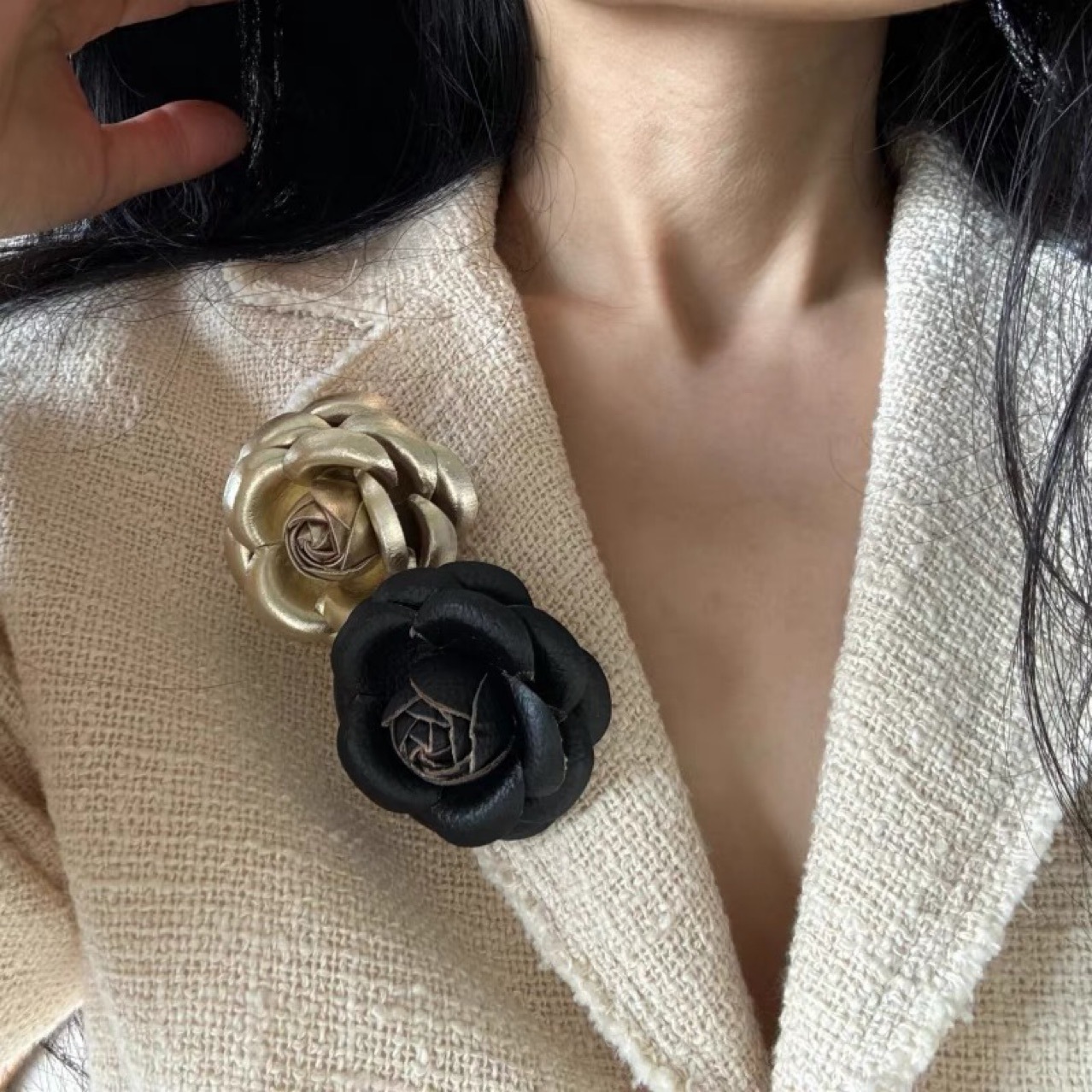 真皮立體 山茶花胸針(多色)