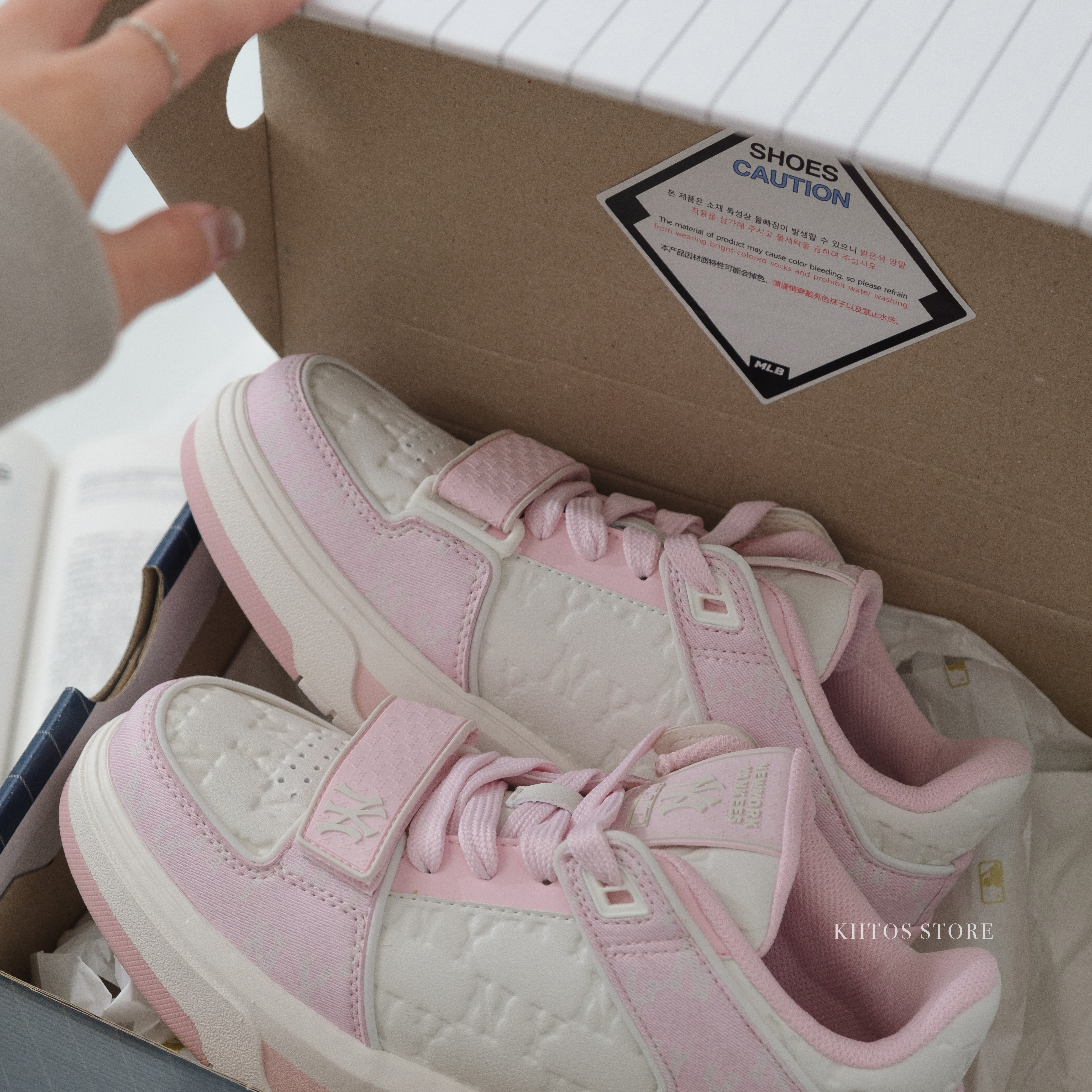 MLB Chunky Liner系列 NY 紐約洋基隊 反光 MONOGRAM 老花 字母壓印 櫻花粉 牛仔丹寧 老爹鞋 學長鞋 情侶鞋 3ASXCMM4N-50PKS