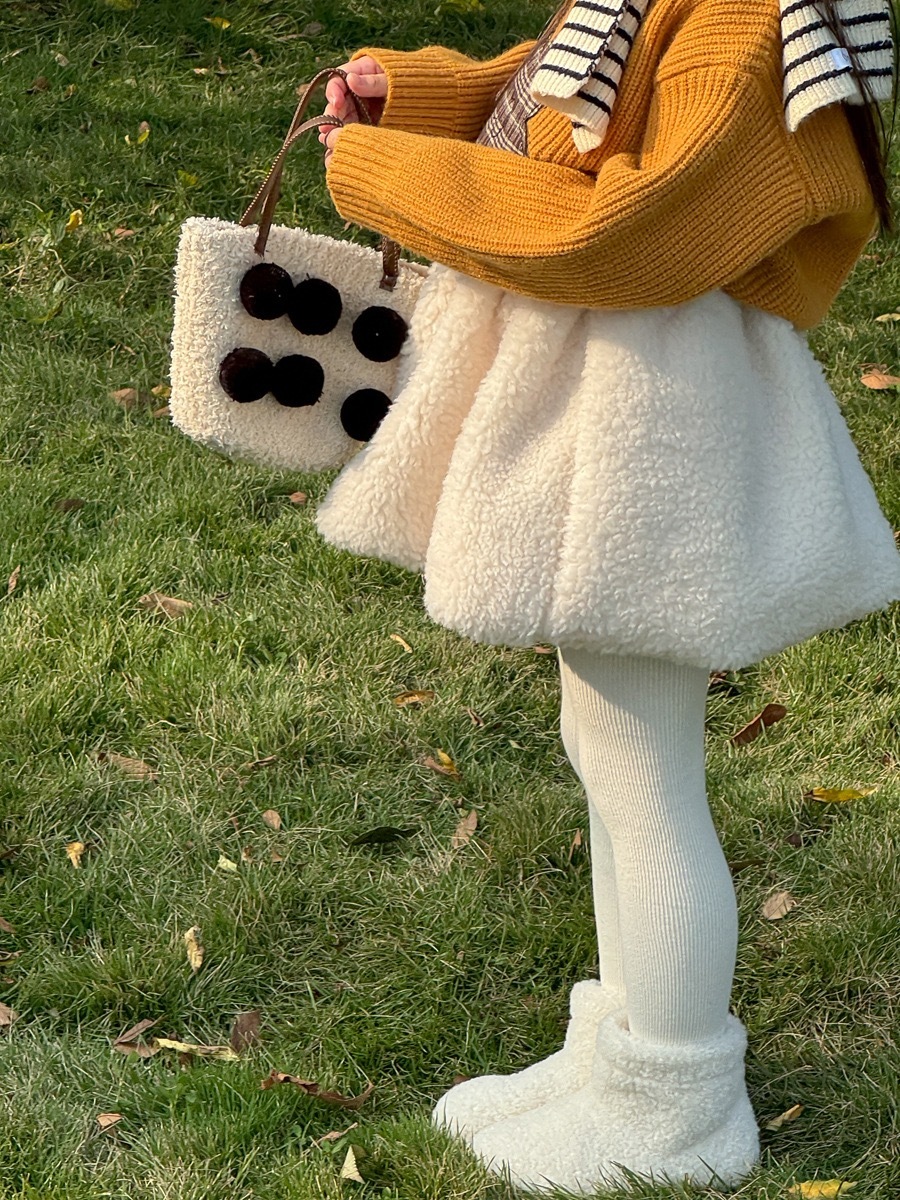 羊羔毛澎澎保暖短裙