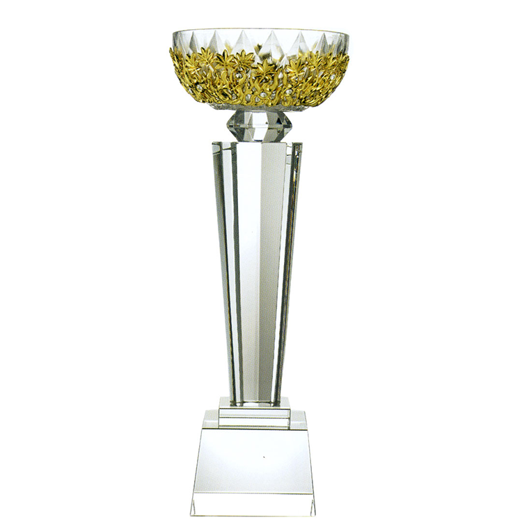 金屬獎座｜璀璨輝煌高水晶獎牌 卓越設計象徵耀眼成就