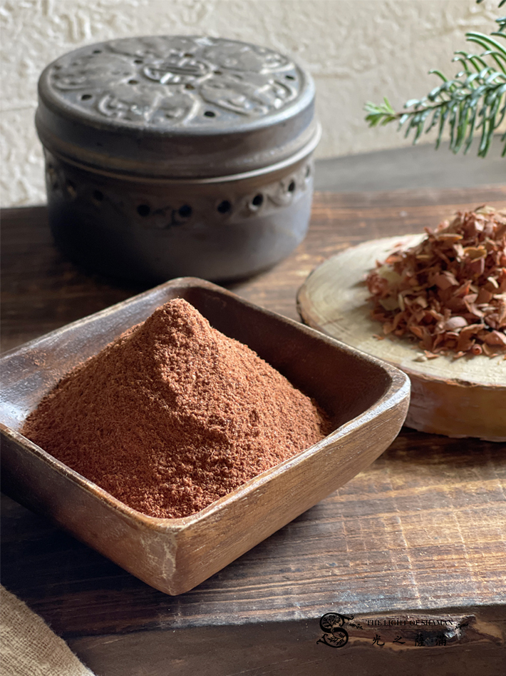 25年老料龍柏粉 一斤裝 地理風水 淨化香粉 - 光之薩滿