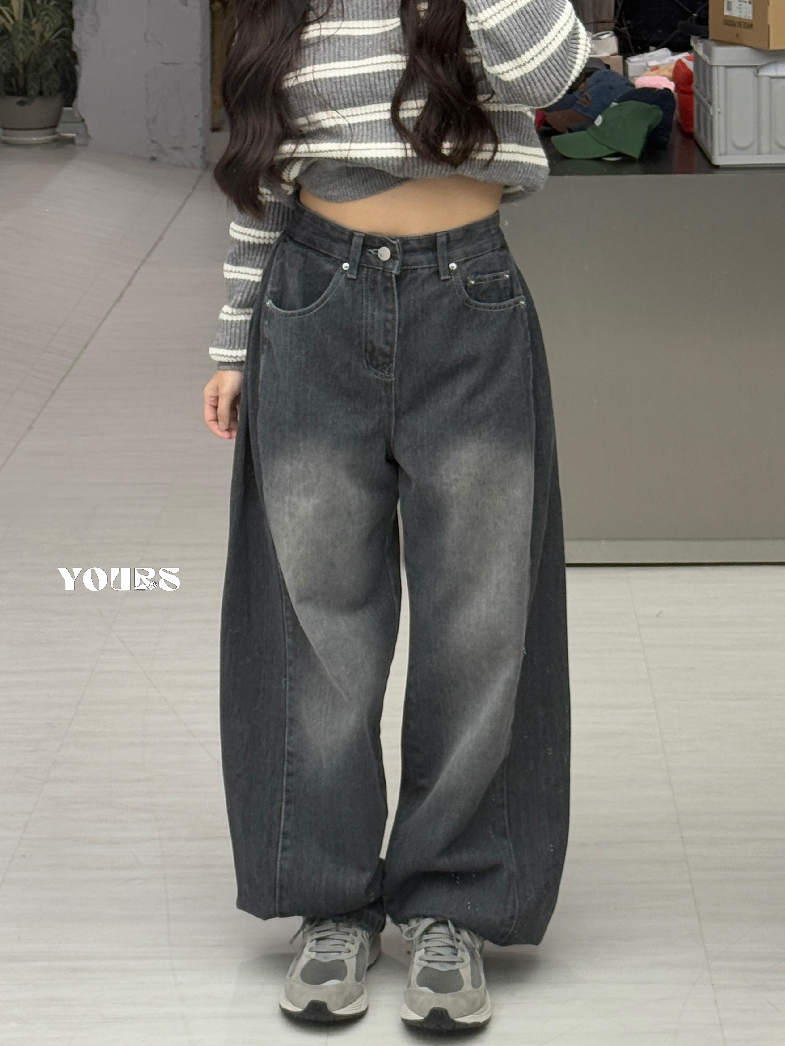 褲管調扣刷色彎刀牛仔褲