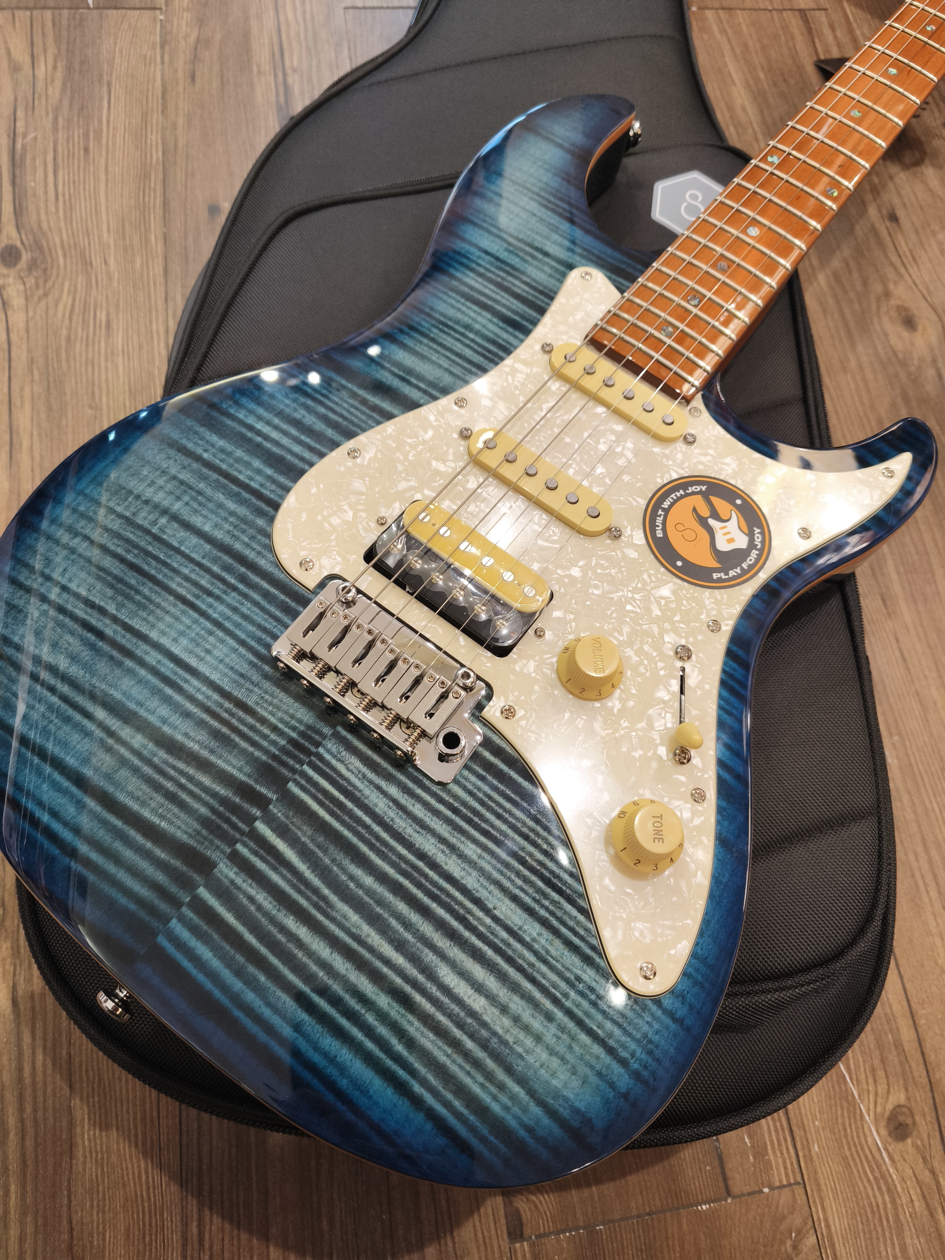 Sire Larry Carlton S7 FM: Price, Specs and Best Deals