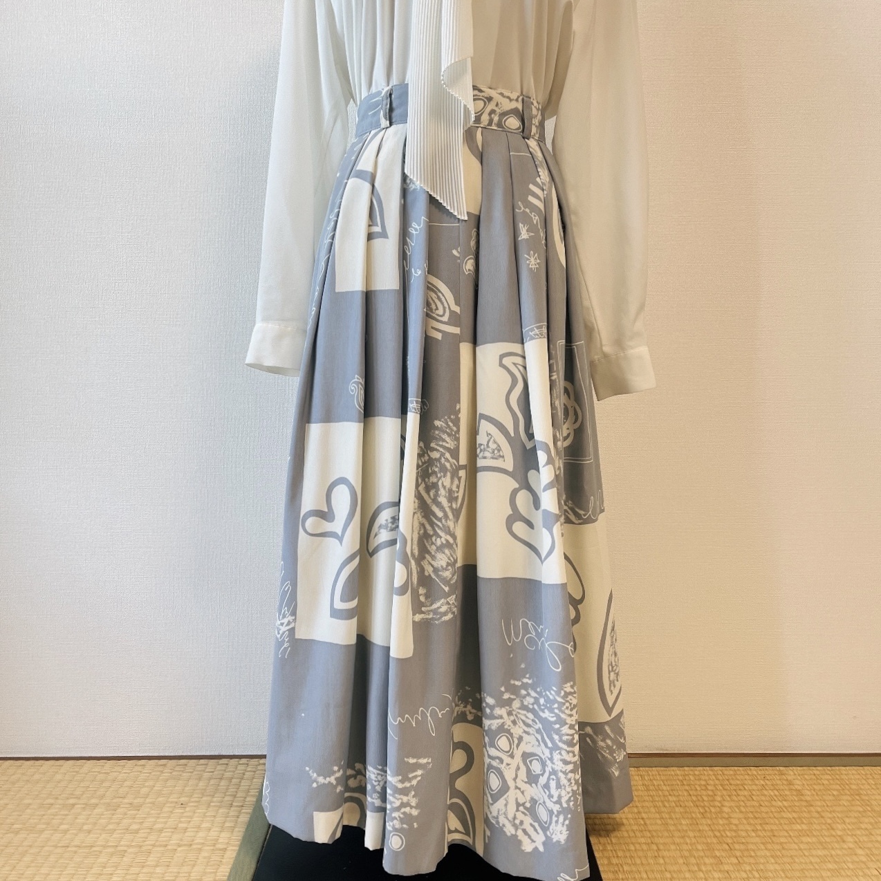 日本製灰藍×白色塗鴉古著半裙