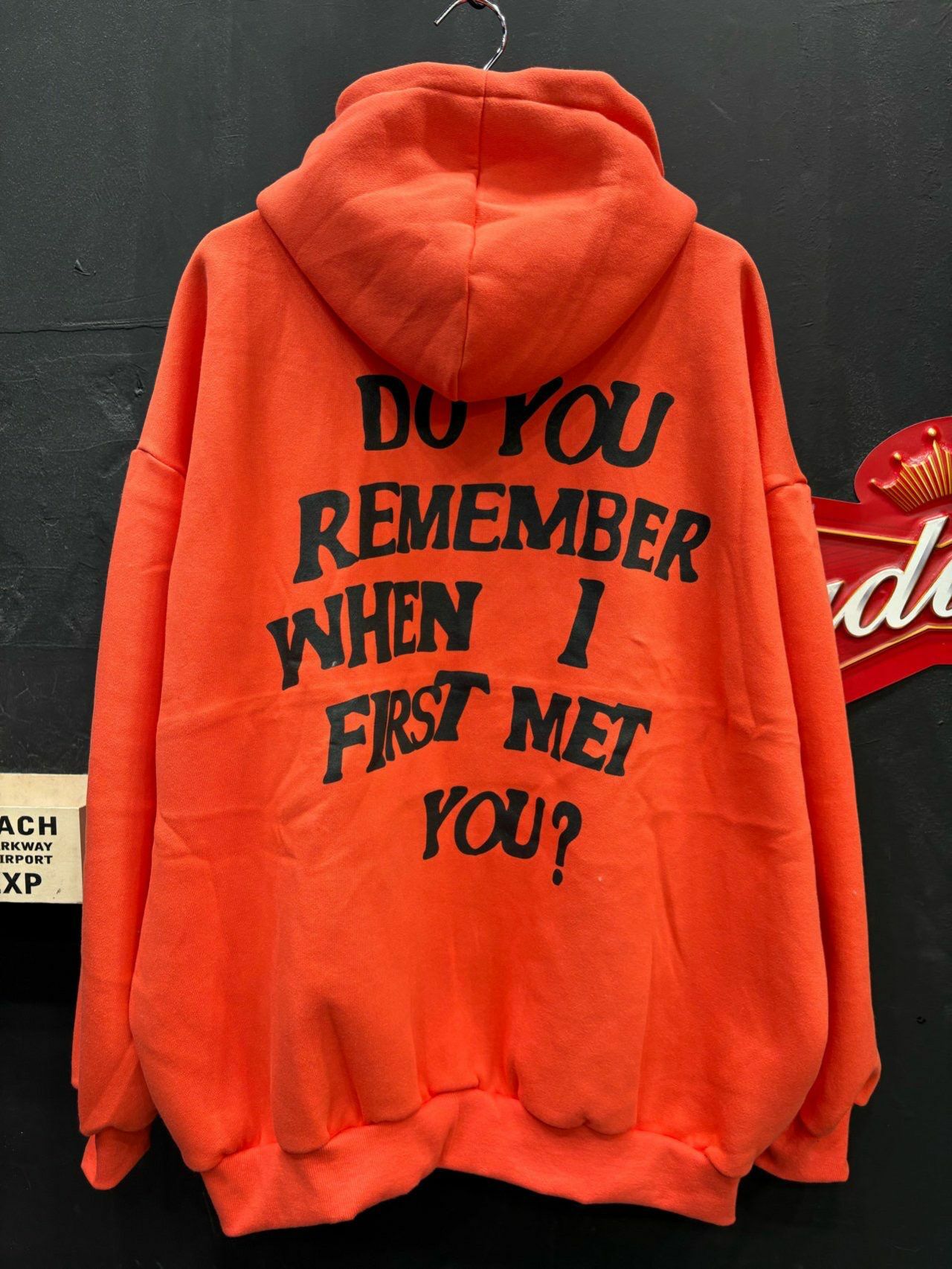 OverSize英文字連帽拉鍊外套(薄抓毛底) TAC-0046JK