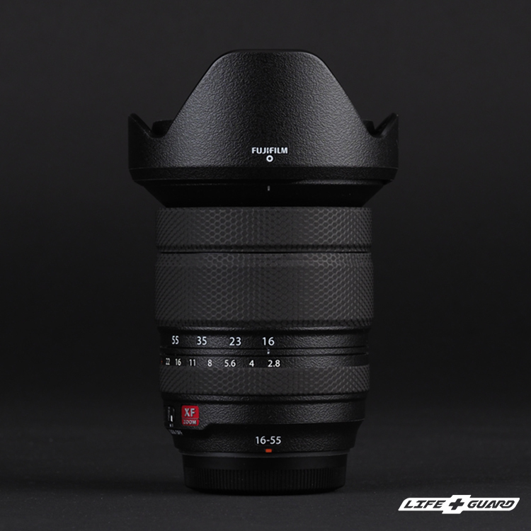 FUJIFILM XF 16-55mm F2.8 R LM WR II 獨特砂紋塗層貼膜，LIFE+GUARD 設計風格