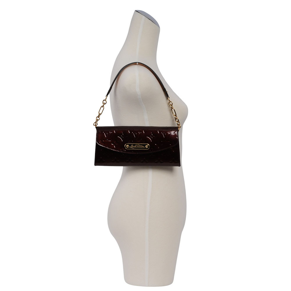 【Louis Vuitton / LV】Sunset Boulevard Monogram 漆皮壓紋腋下包/手拿包(深葡萄紫) M93542