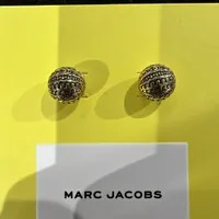 [S] MARC JACOBS 2S4JER001J53-970 THE MONOGRAM STUD BOW EARRINGS,LIGHT ANTIQUE GOLD, 196611143035 (SMJ403)