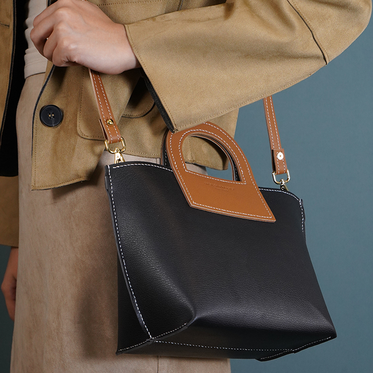 Harvest Bag 【 Black X Toffee 】Eco-Friendly 69%  Apple Leather Bag