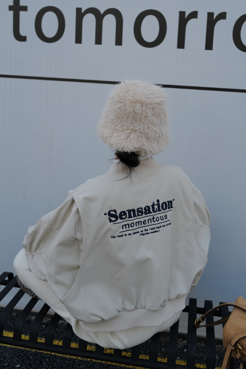 鋪棉飛行背刺繡外套*2色