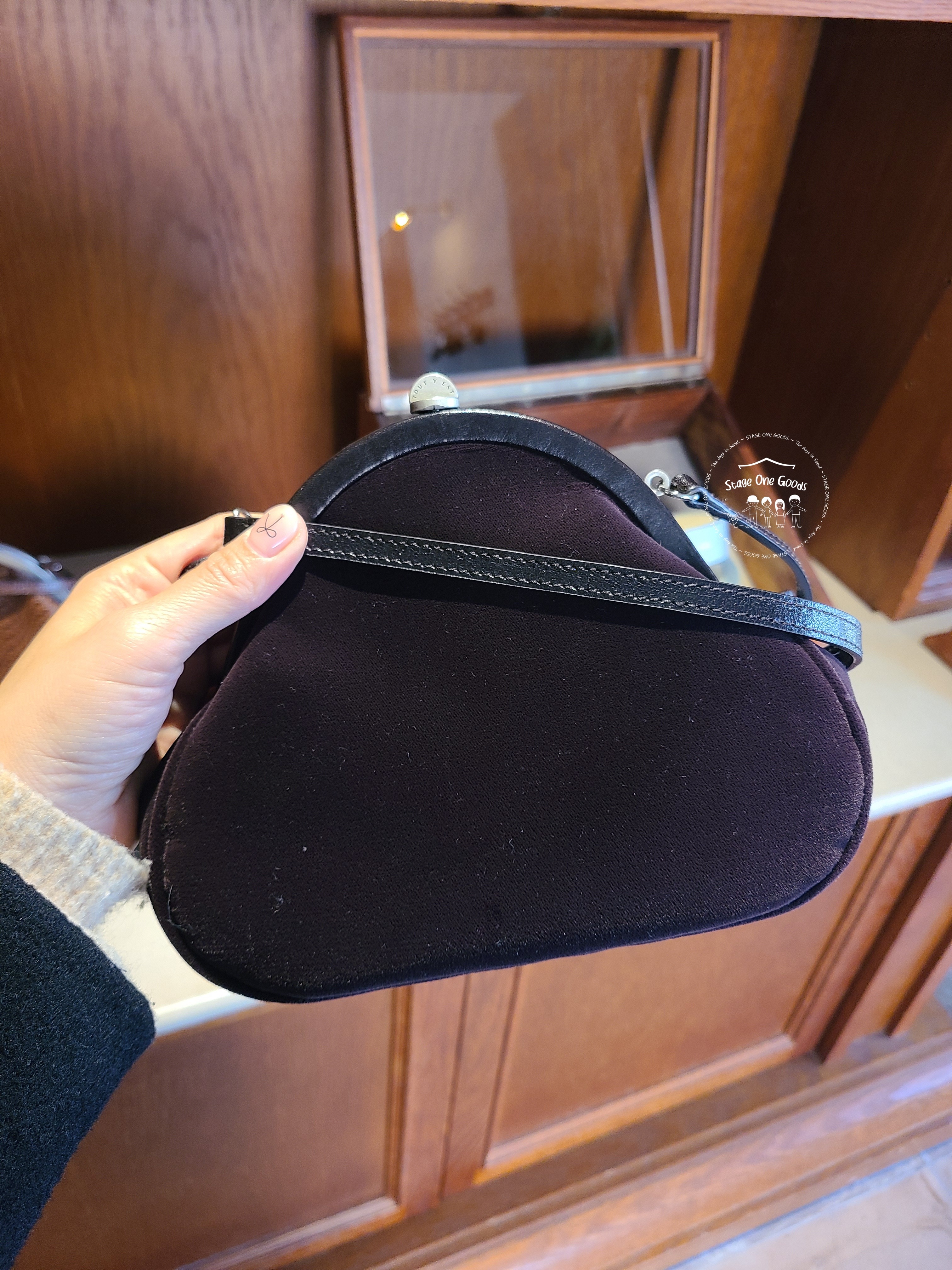 ショルダーバッグ・ポシェット TOUT Y EST SAC TREFLE 5BNY069 TOUT Y EST SAC TRÈFLE