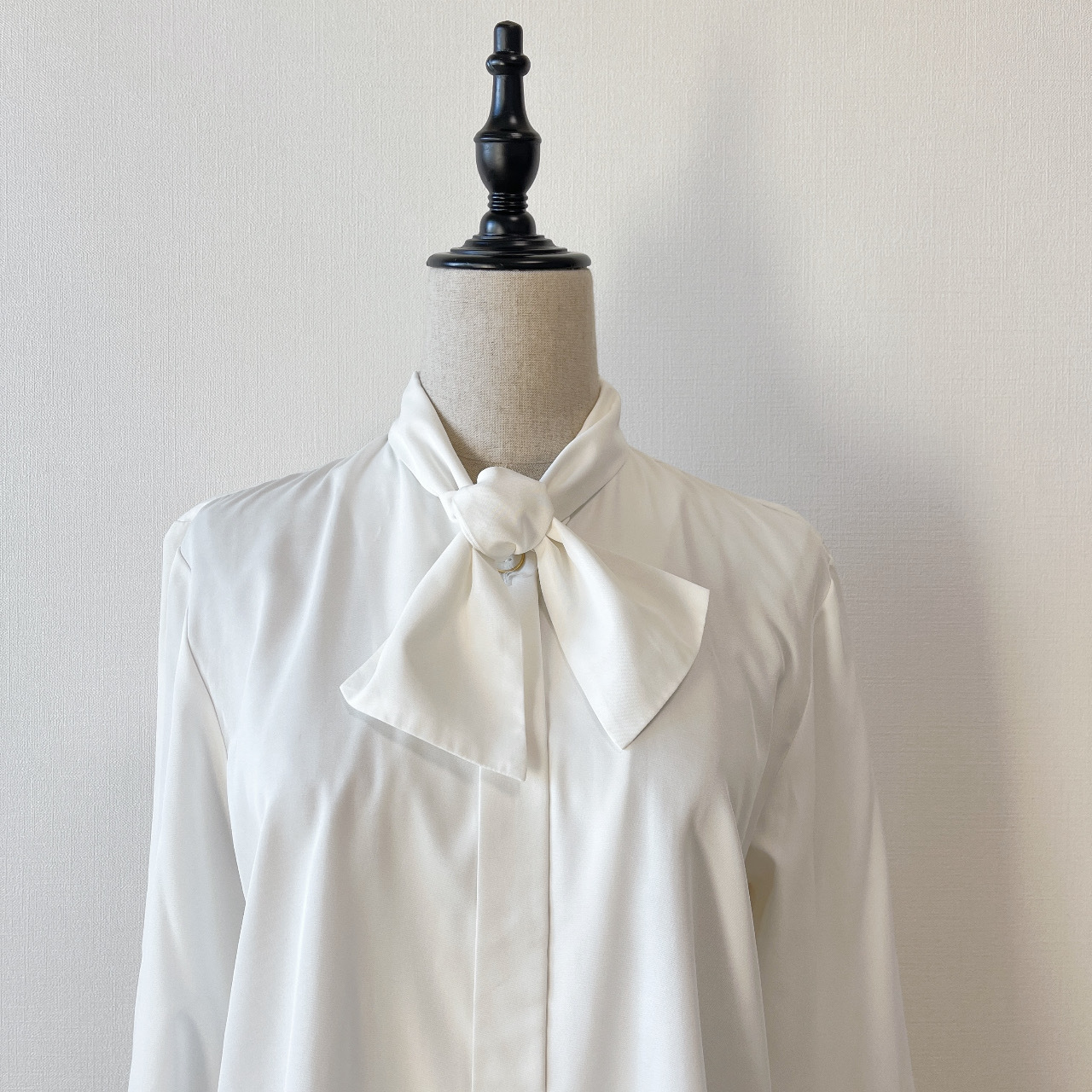 白色蝴蝶結古著上衣