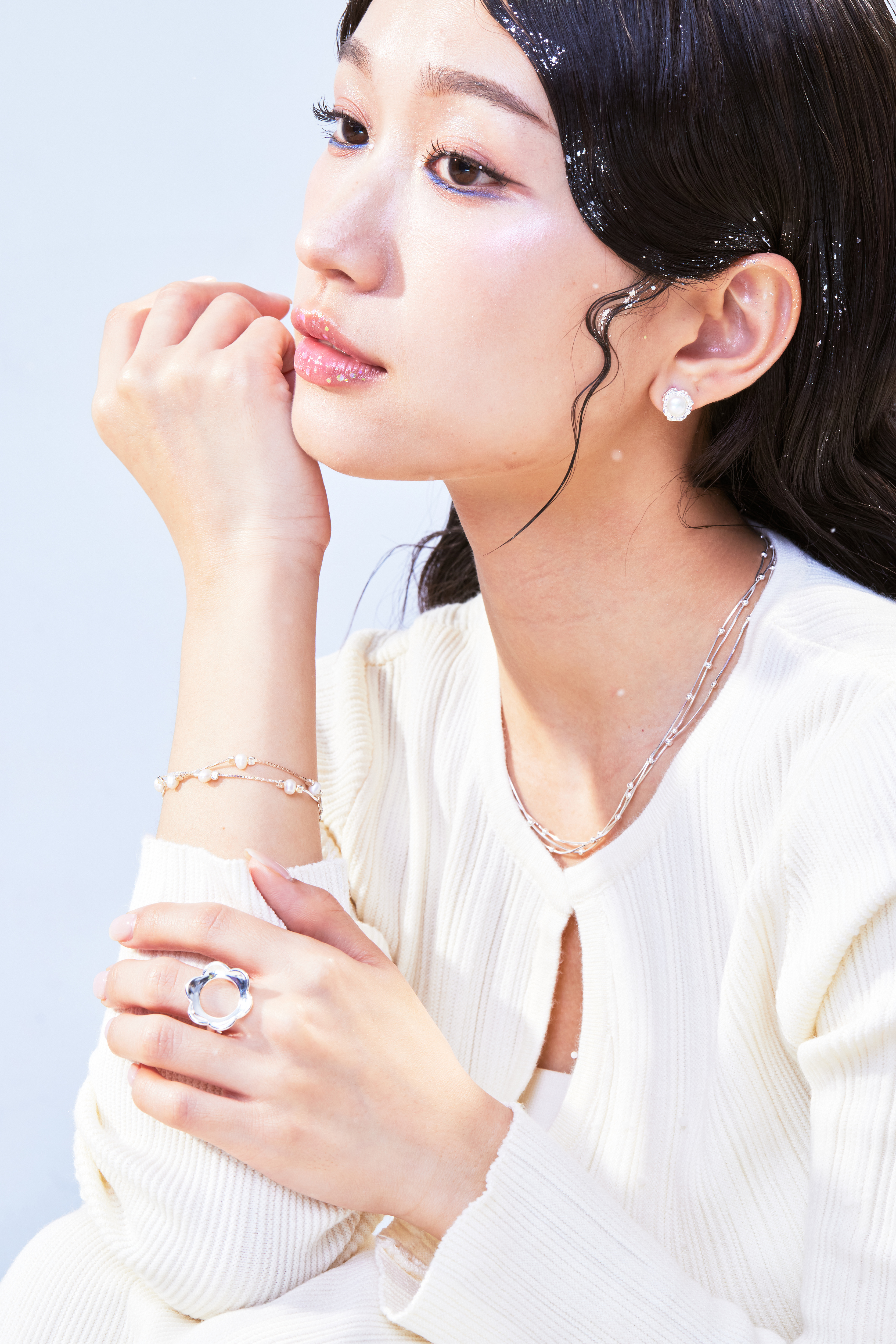 E1797  |  純銀壓紋珍珠耳環