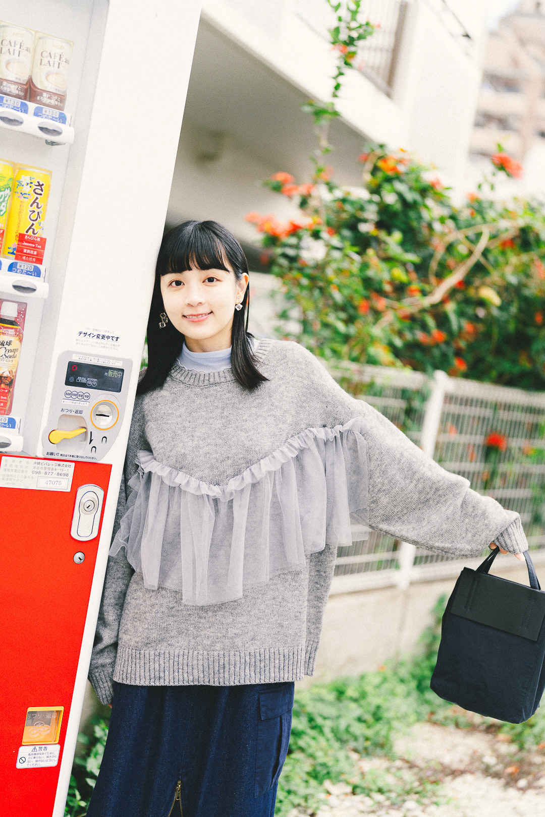 與小島相擁！薄紗拼接針織衣(兩色-木炭灰)