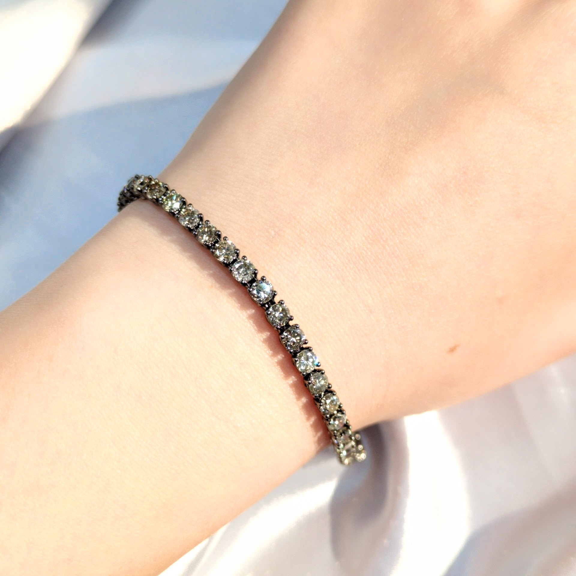 全新18K黑金6卡44份鑽石手鍊