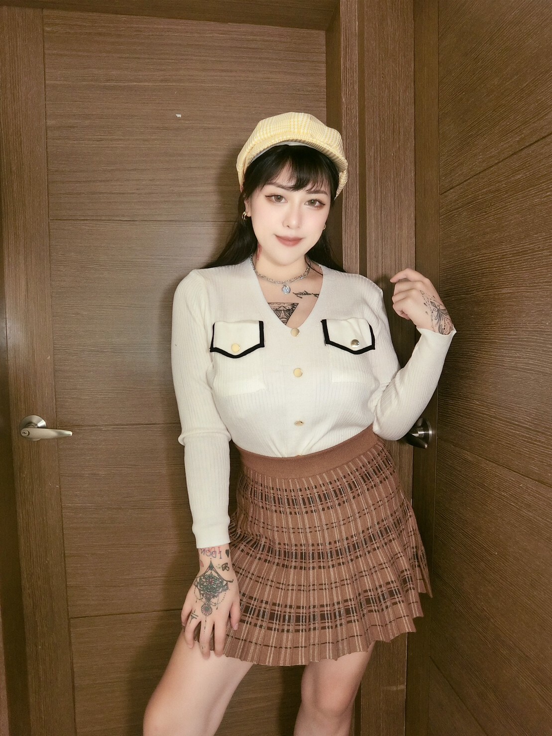 格紋超顯瘦小羊毛百褶裙