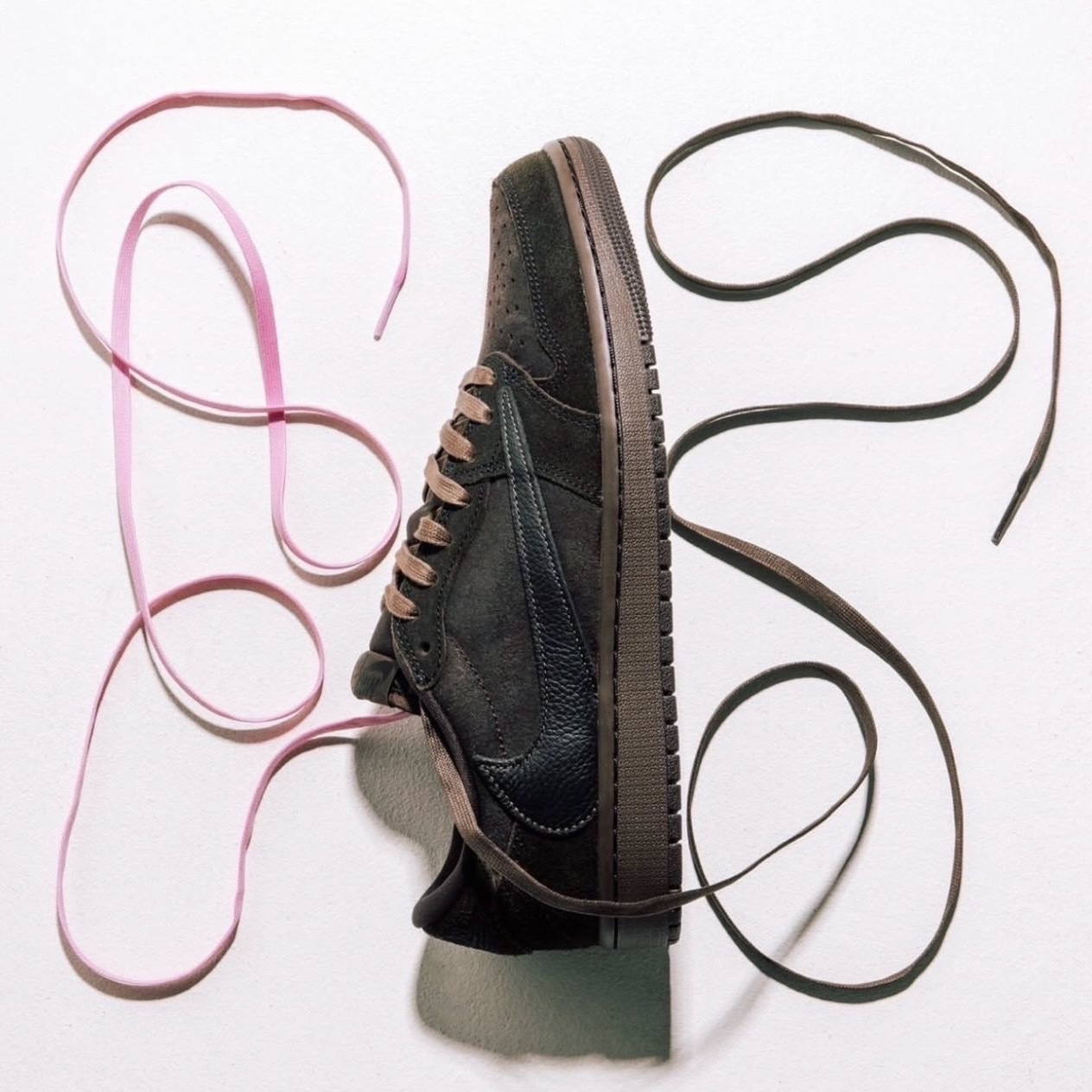 TRAVIS SCOTT x AIR JORDAN 1 LOW OG  “VELVET BROWN” 聯名 咖啡棕 倒鉤 DM7866-202