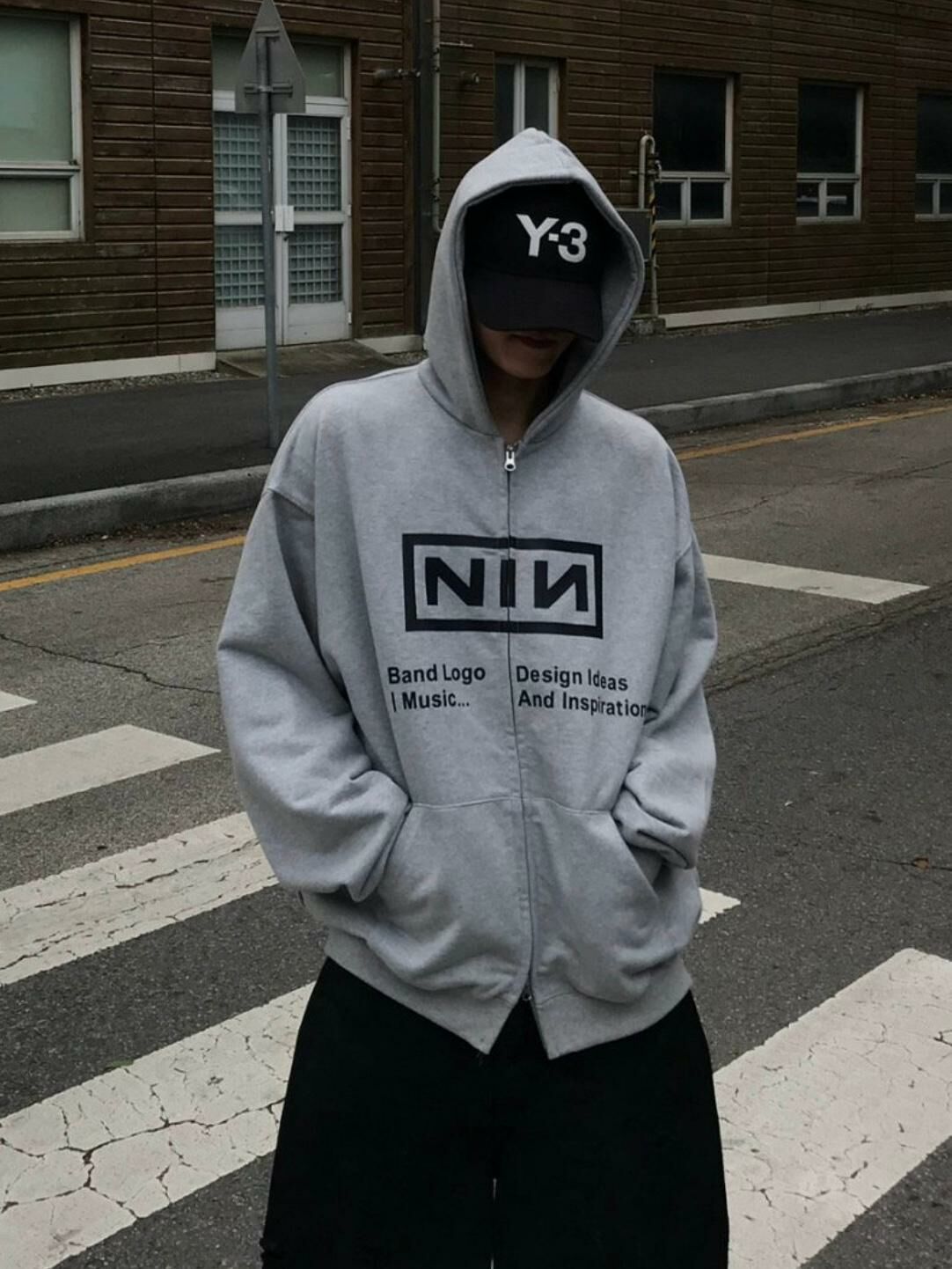 英文字圖案連帽拉鍊外套 WELL DONE-101JK