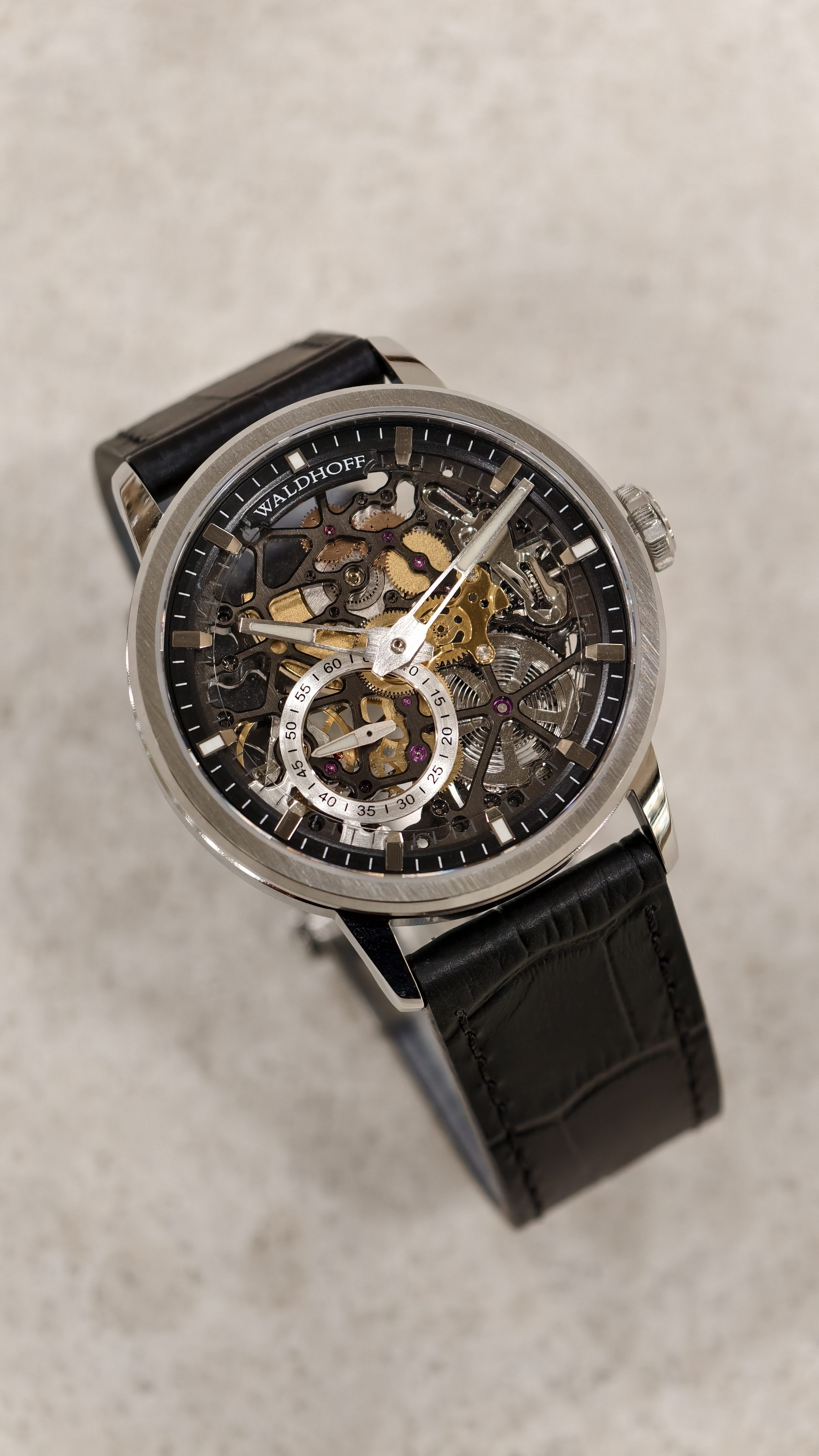 Pioneer - Carbon Silver