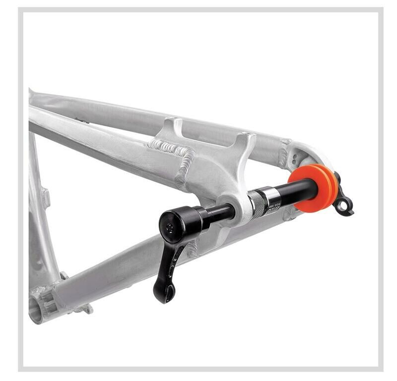 SUPER B  貫穿軸用 鏈條固定器 TB-CH30