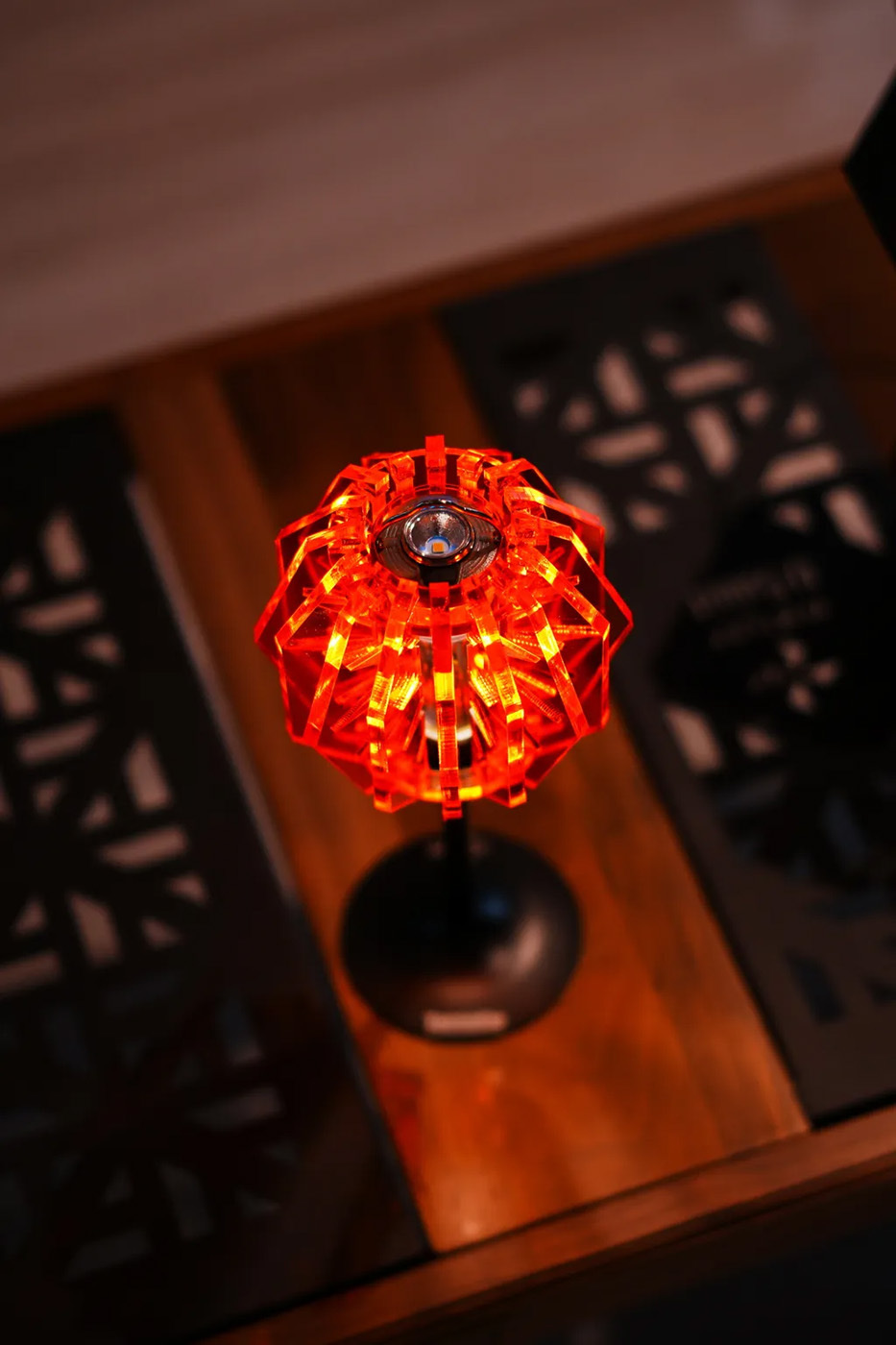 【幾何工廠】 壓克力燈罩 STELLA | 限量火焰橘