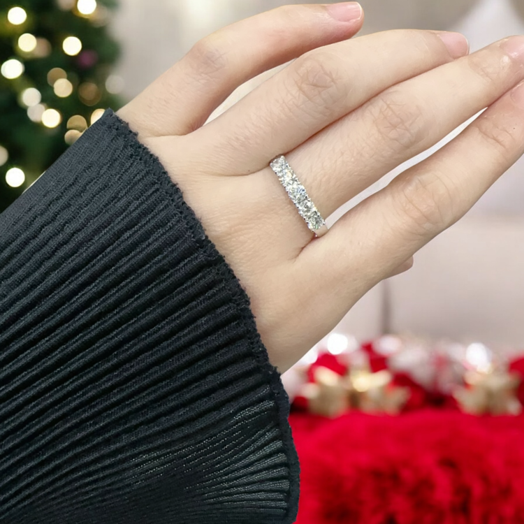 經典四爪鑽石排戒