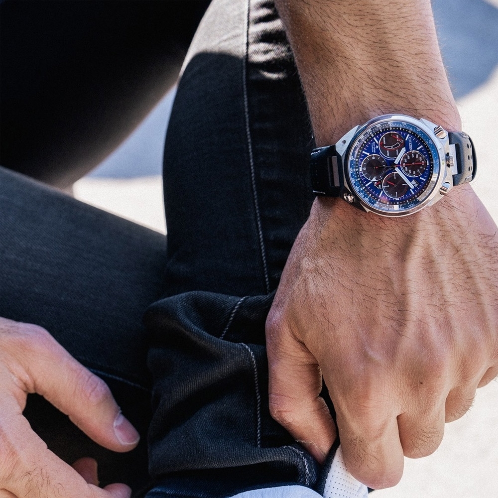 萬年鐘錶 - Citizen 星辰錶 PROMASTER “Tsuno Chrono”  賽車限量版牛頭錶 男錶 AV0088-01L  錶徑43.3MM