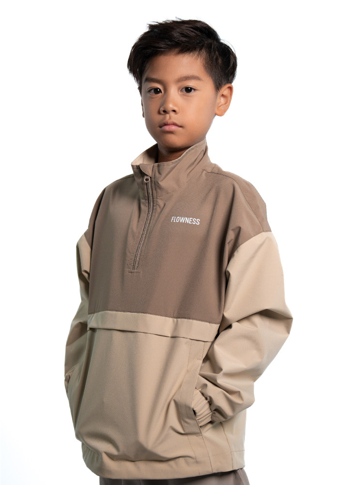 經典拼接衝鋒衣